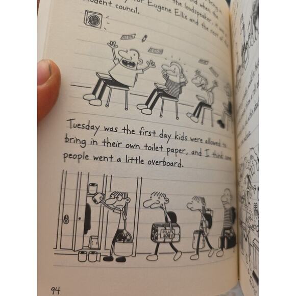 The Third Wheel (Diary of a Wimpy Kid, Book 7) by Kinney, Jeff - Picture 9 of 9